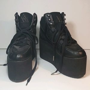 Y.R.U. Black Platform Lace-ups Size 11
